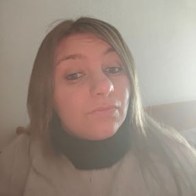 Giada, Babysitter a Provincia di Savona