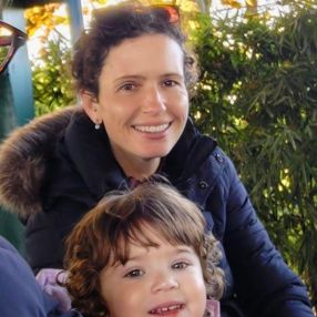Claire, Babysitter in Rogeno