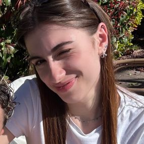 Giulia, Babysitter in Basilicagoiano