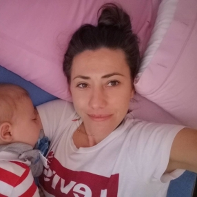 Valentina, Babysitter a Carrara