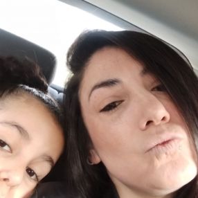 Antonella , Babysitter a Luino