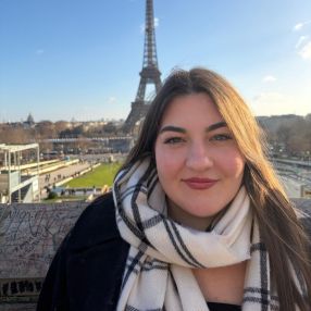 Emanuela, Babysitter a Casapulla