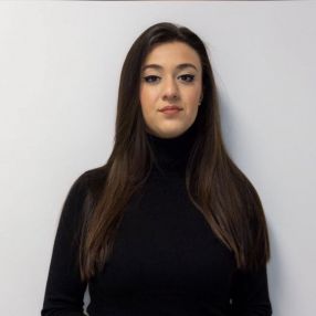 Alessia, Babysitter a Avellino