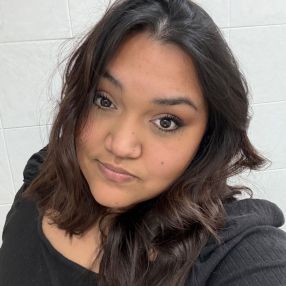 Artinez, Babysitter in Laives