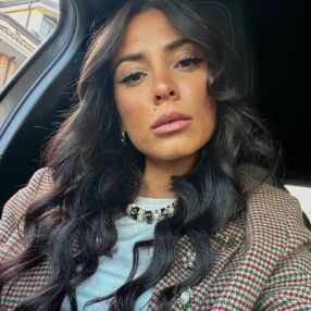Antonia, Babysitter a Contrada