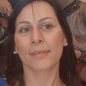 Angela, Babysitter in Contrada