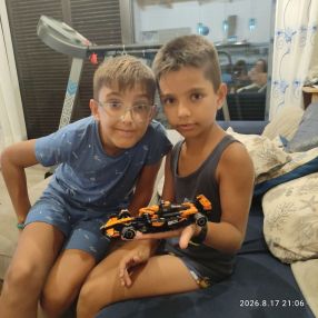 Claudia, Famiglia a Civitanova Marche