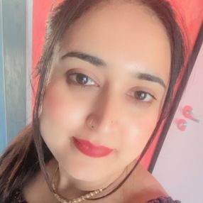 Kaur, Babysitter in Sarmato