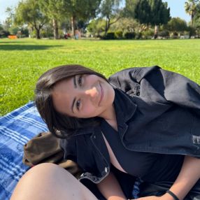 Laura, Babysitter a Monserrato