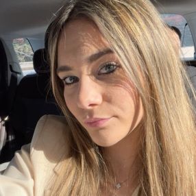 Valentina, Babysitter a Roé