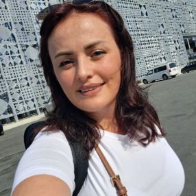 Leda, Babysitter a Anzola dell'Emilia