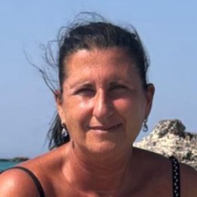 Laura, Babysitter a Lido di Camaiore