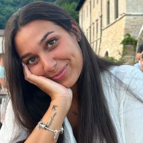 Sarra, Babysitter a Sorisole