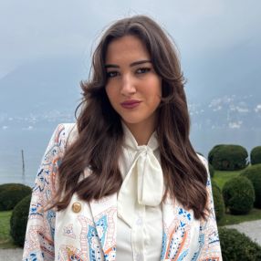 Giulia, Babysitter a Ome