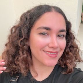 Farnaz, Babysitter a Collegno