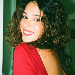 Eliana, Babysitter a Terlizzi