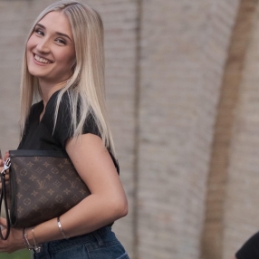 Valentina, Babysitter a Colceresa