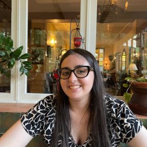 Maya, Babysitter a Castrocaro Terme E Terra del Sole