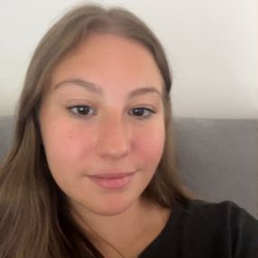 Martina, Babysitter in Piovene Rocchette