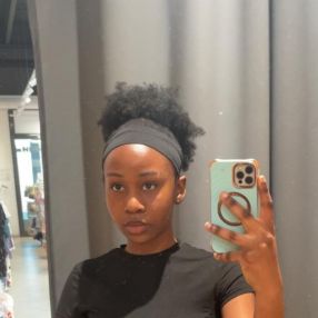 Konadu, Babysitter a Argenta