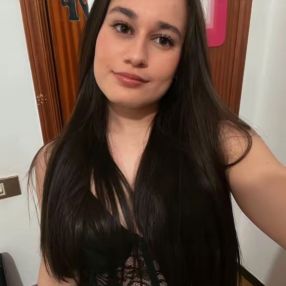 Asia, Babysitter a Madonnina