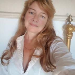 Antonella, Babysitter in Sieci