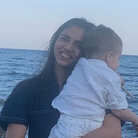 Jennifer, Babysitter a Settimo Milanese