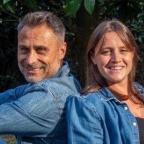 Amelia, Famiglia a Valenza
