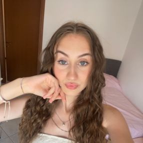 Valeria, Babysitter in Gattinara