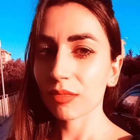 Lucia, Babysitter a Nuoro