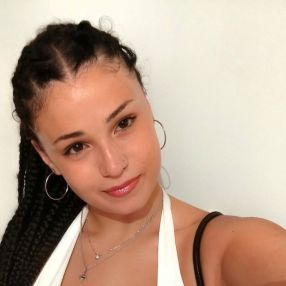 Sofia, Babysitter a Carpenedolo