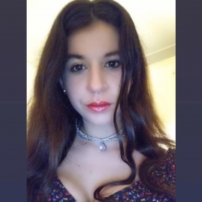 Jasmine, Babysitter a Scandicci