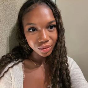 Rahina, Babysitter a Pontenure