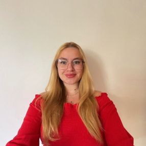 Romina, Babysitter a Villa Vicentina