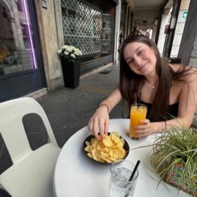 Emi, Babysitter a Thiene