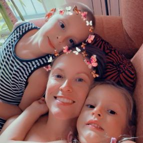 Niina, Family in Ozzano dell'Emilia