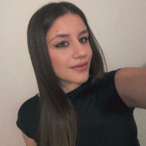 Aurora, Babysitter a Polistena