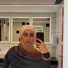 Abir, Babysitter a Torino