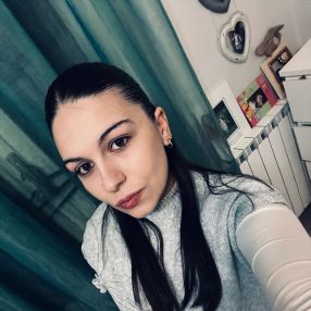 Gloria, Babysitter in Offida