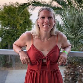 Vittoria, Babysitter a Roveleto