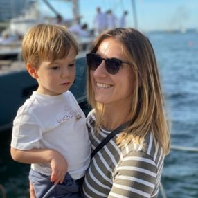 Emanuela, Famiglia a Ente di decentramento regionale di Udine