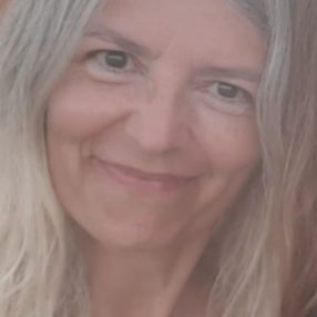 Raffaela, Babysitter a Bernareggio