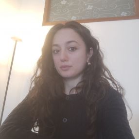 Lucia, Babysitter a Provincia di Cosenza