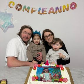Noemi, Family in Conversano
