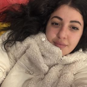 Viviana, Babysitter a Linguaglossa