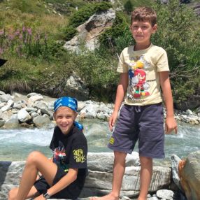 Ilaria, Family in Arona