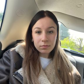 Alessia, Babysitter in Fenegrò