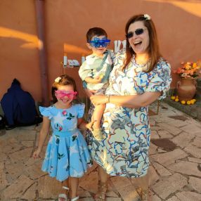 Ester, Famiglia a Bari