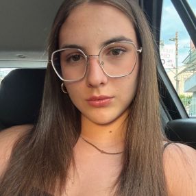 Lavinia, Babysitter in Succivo