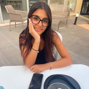 Sara, Babysitter a Sant'Antioco